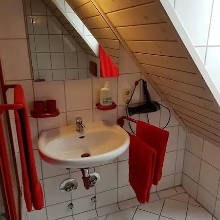 Salem , Zum Ried 10 Apartmán